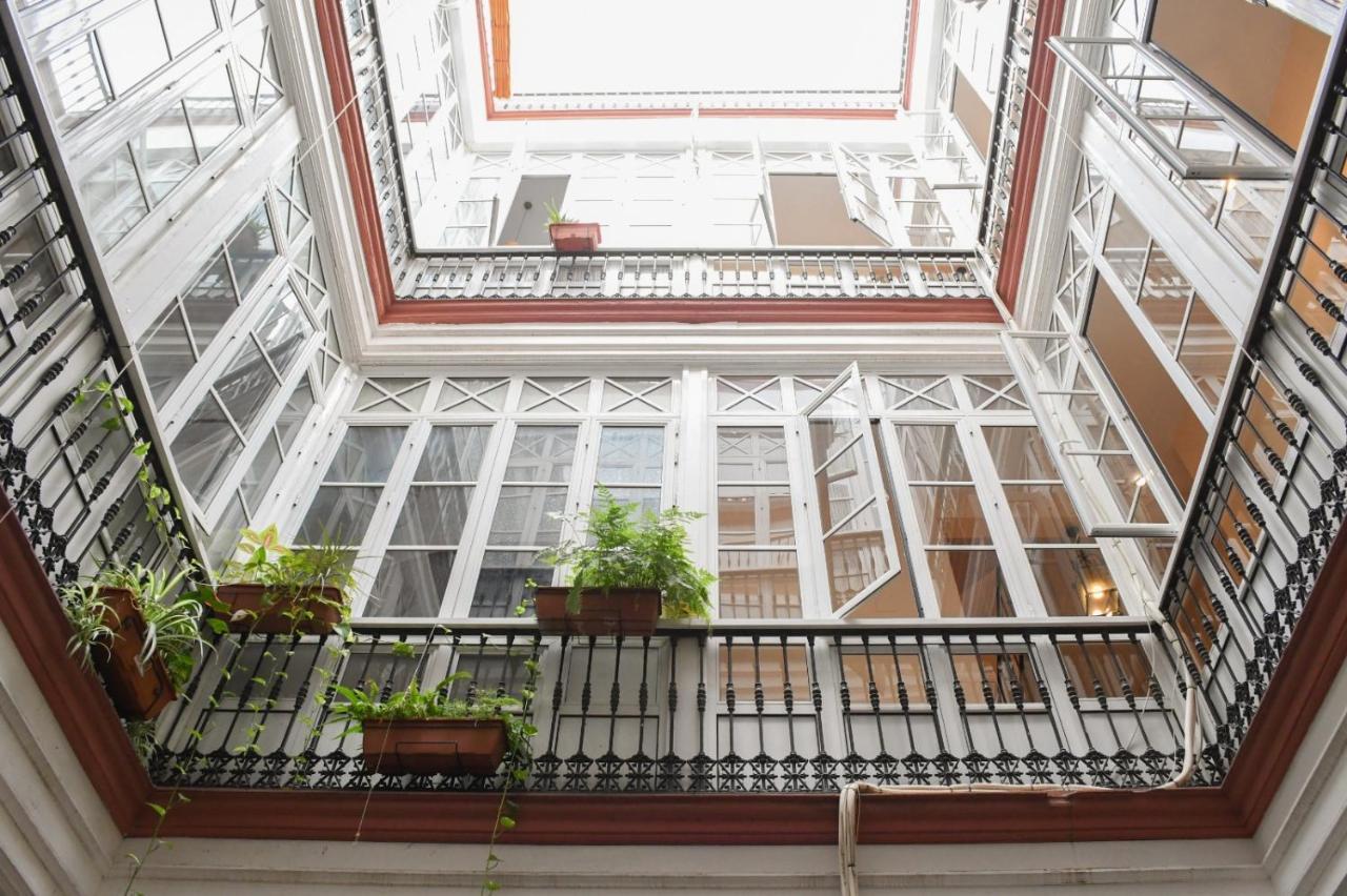 Apartamento Descalzos Севілья Екстер'єр фото