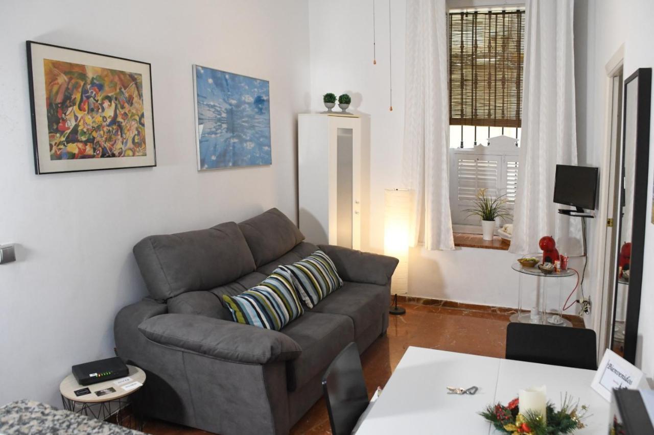 Apartamento Descalzos Севілья Екстер'єр фото