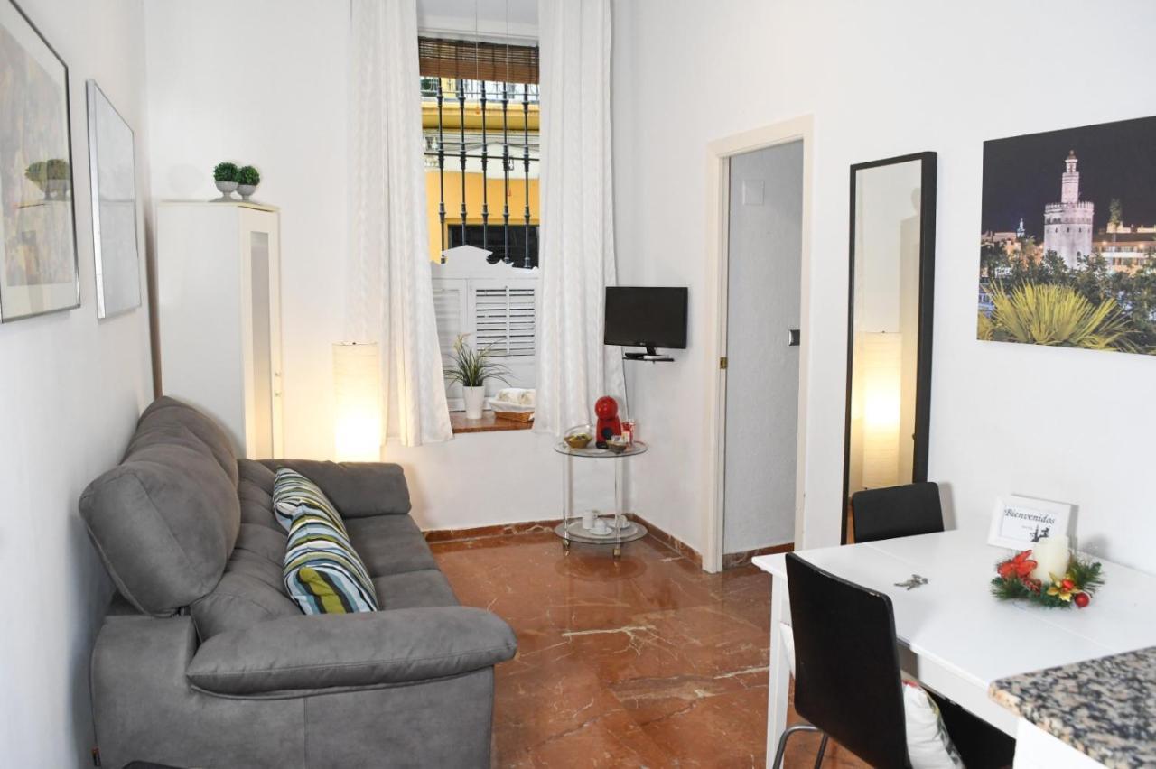 Apartamento Descalzos Севілья Екстер'єр фото
